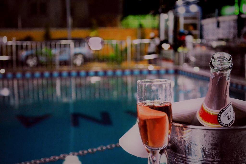 Sweet Spirit Hotel And Suites Danag - 포트하커트 외부 사진