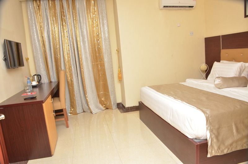 Sweet Spirit Hotel And Suites Danag - 포트하커트 외부 사진