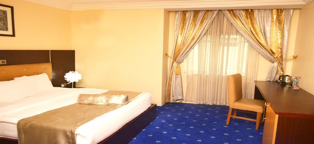 Sweet Spirit Hotel And Suites Danag - 포트하커트 외부 사진