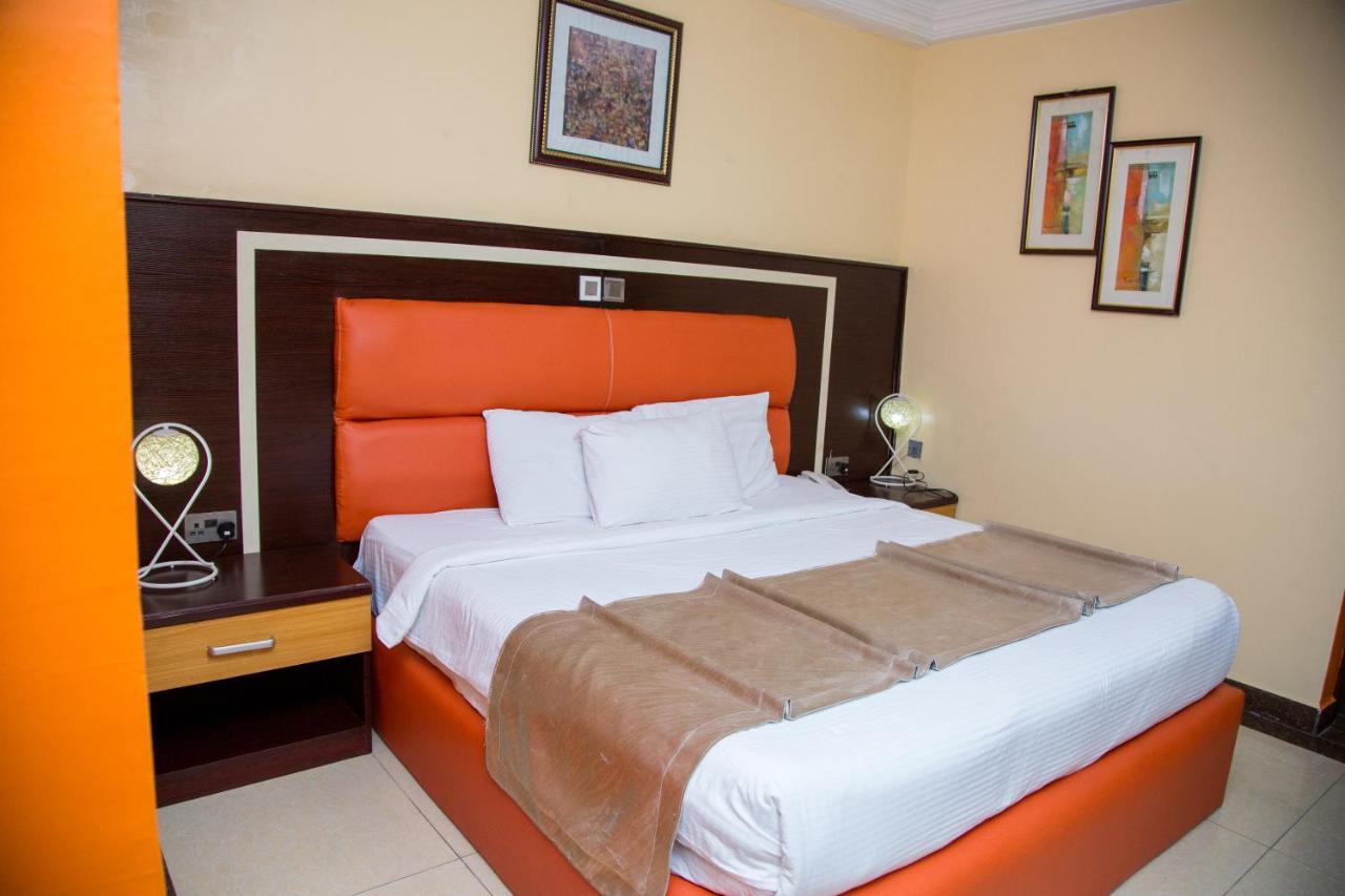 Sweet Spirit Hotel And Suites Danag - 포트하커트 외부 사진